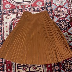 UNIQLO JW Anderson pleated skirt (kids size but fits women’s 0)